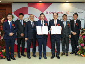 Executives from Hanwha Ocean and Yang Ming Marine at the signing ceremony for seven 15,880 TEU LNG dual-fuel container ships, a $1.4 billion eco-friendly shipbuilding contract.